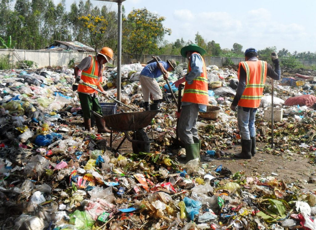 Xử lý thu gom rác thải, chất thải nguy hạiXử lý thu gom rác thải, chất thải nguy hại